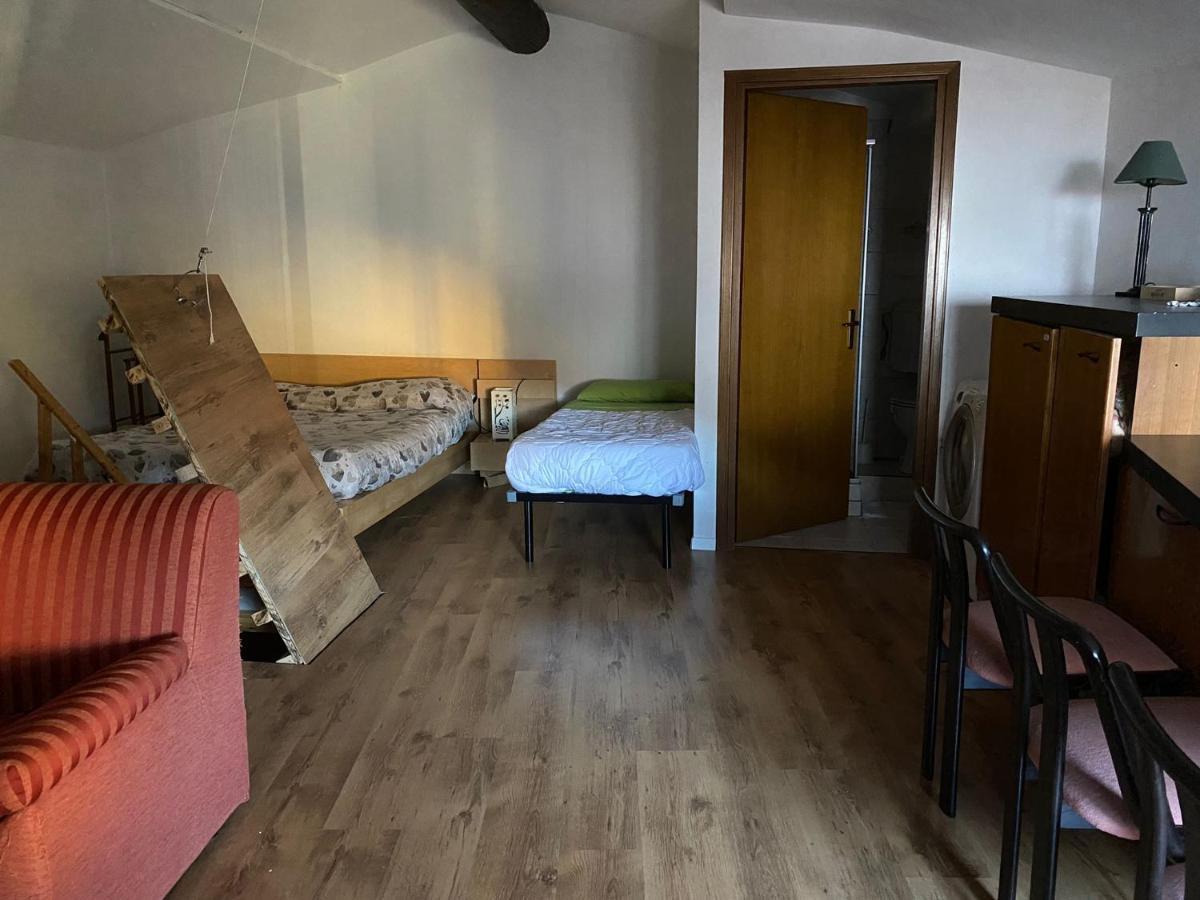 Lovely 1 Room Bedroom Loft, 20 Mins To Bgy Airport Pradalunga Exterior foto