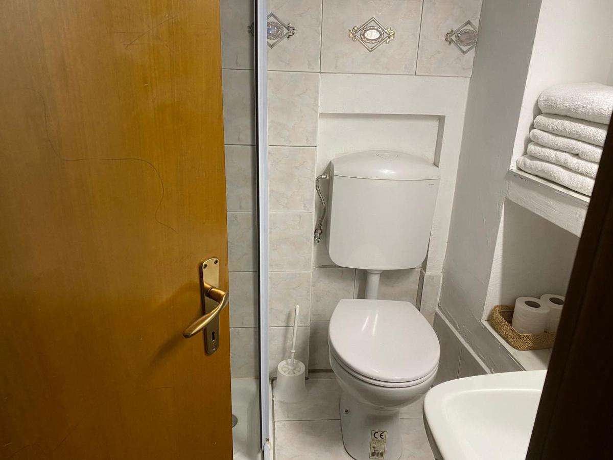 Lovely 1 Room Bedroom Loft, 20 Mins To Bgy Airport Pradalunga Exterior foto